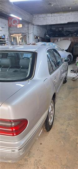 مرسيدس بنز E-Class